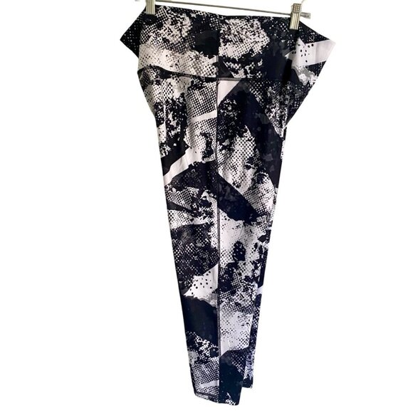 Brisas Abstract Print Activewear Capris Pants Women's 1X NEW - Picture 2 of 5